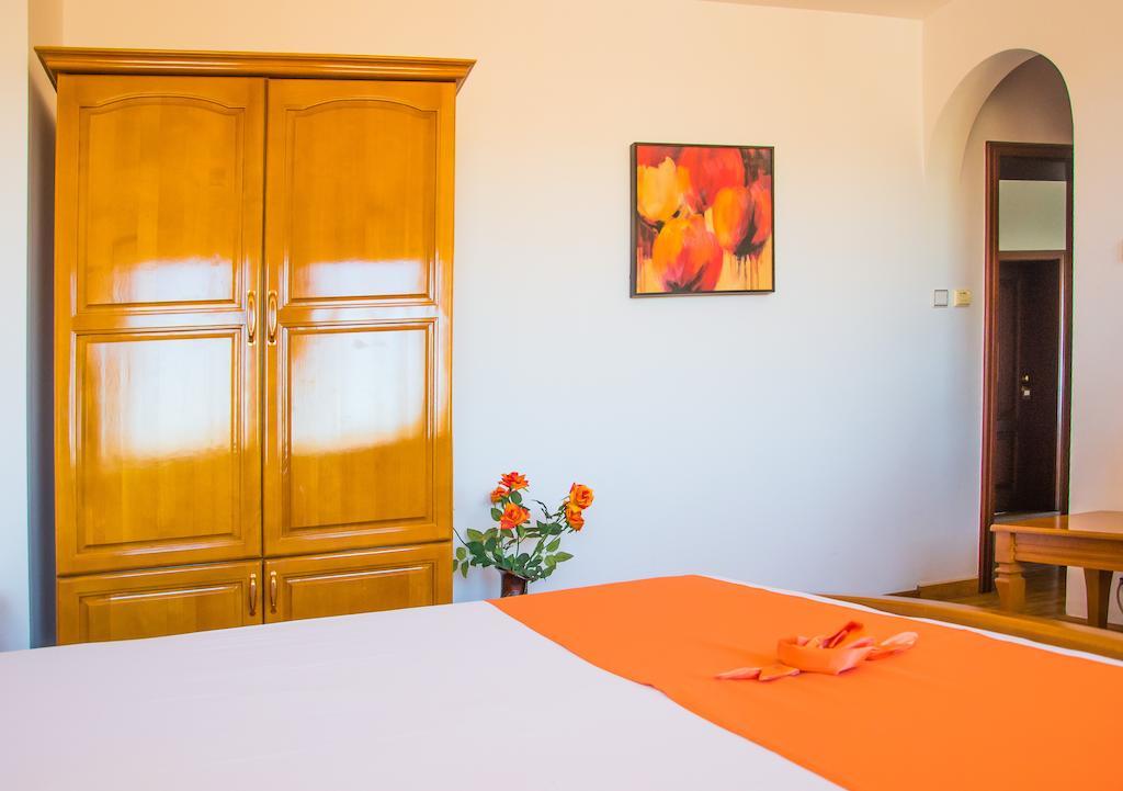 Family Hotel Elegance Arbanasi Phòng bức ảnh