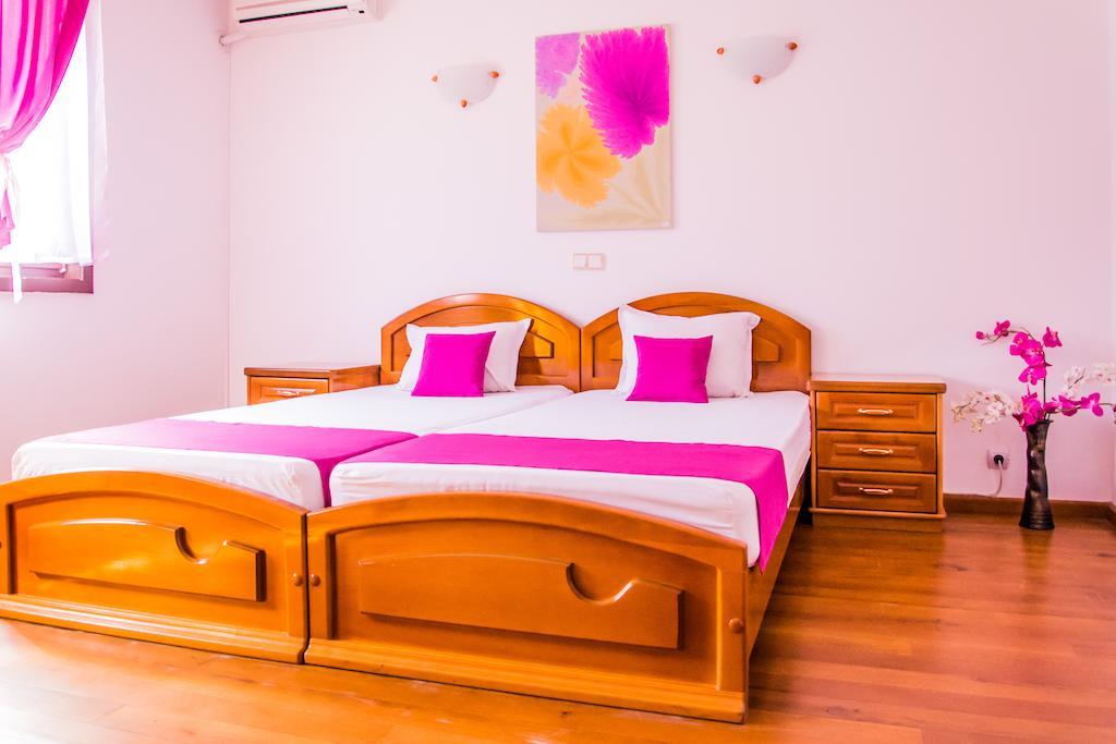 Family Hotel Elegance Arbanasi Phòng bức ảnh
