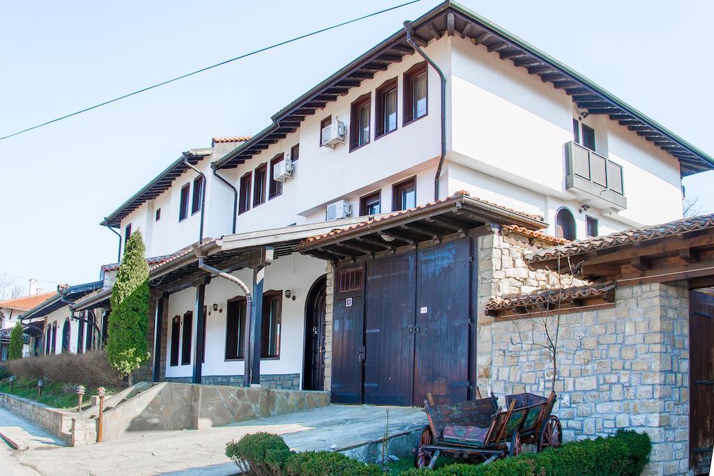 Family Hotel Elegance Arbanasi Ngoại thất bức ảnh