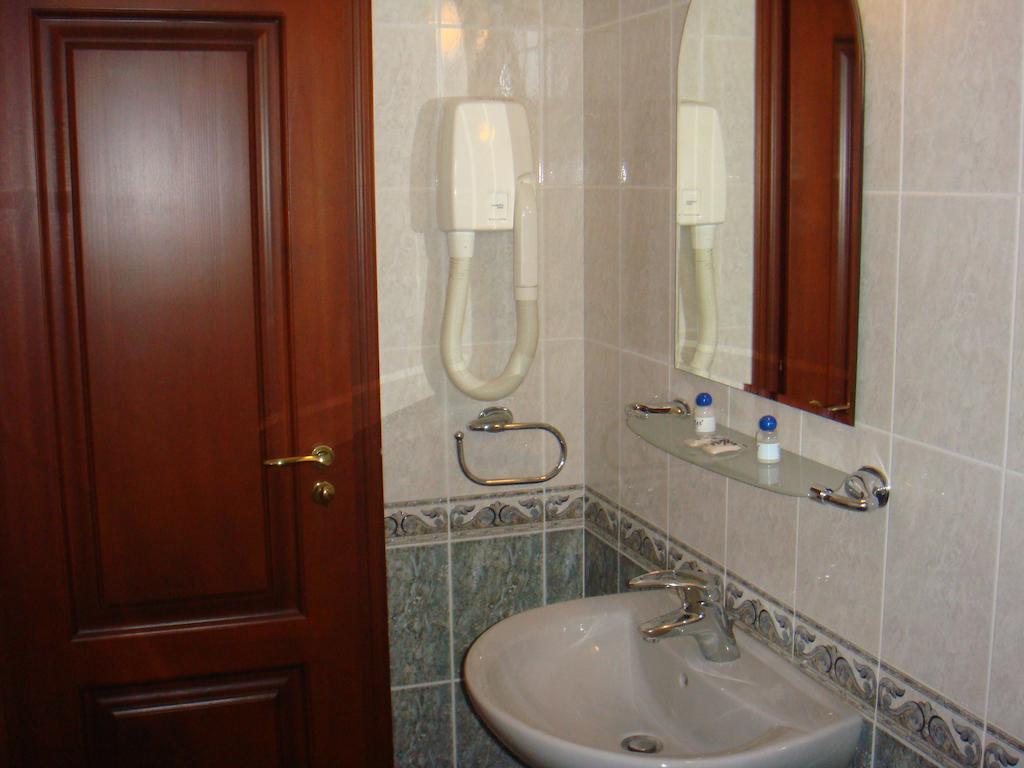 Family Hotel Elegance Arbanasi Phòng bức ảnh
