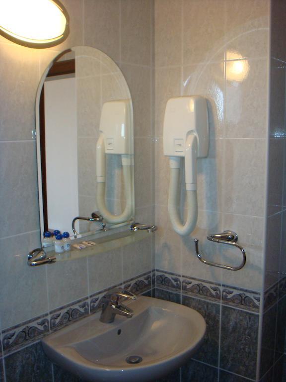 Family Hotel Elegance Arbanasi Phòng bức ảnh