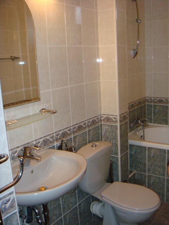 Family Hotel Elegance Arbanasi Phòng bức ảnh